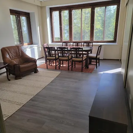 Apartment Sunny Next To A Beautiful Lake In The Forest